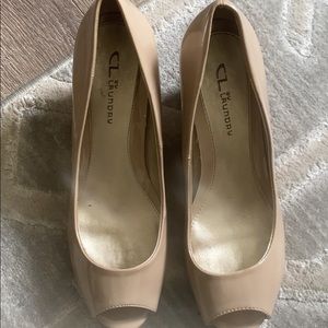 Nude peep toe wedges - CL by Laundry - size 10